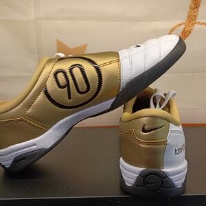 Total 90Nike Gold and White Soccer Shoes